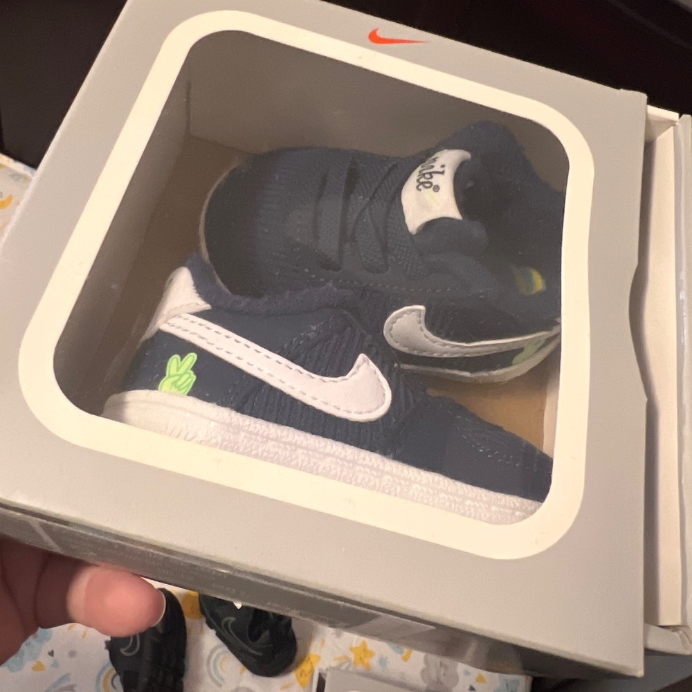 Nike Air Force 2c - Picture 3 of 4